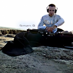 Simon G (Airborn)