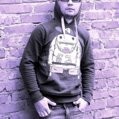 Aleks8