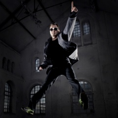 Alex B. Groove