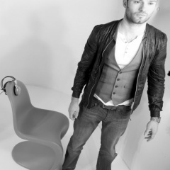 Alex George