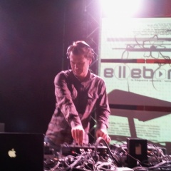 Arnaud VAN ELCK