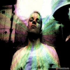 Calzedon Guy