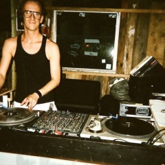 Dan D