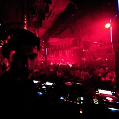 Omid 16B