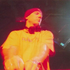 Chris Lona