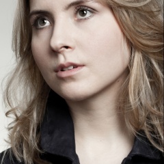 CLARA MOTO