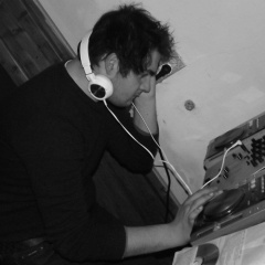 DJ Conf@