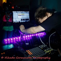 CRYSTALNOISE