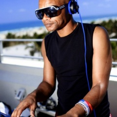 DARREN HOLLAND