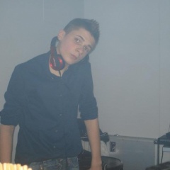 Deejay holiday
