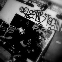 DIM DECK
