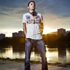 DJ STR!KER