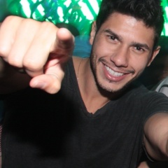 DJ ANDRE QUEIROZ