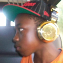 DJ Brian Bett