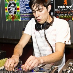 DJ CASSINI (ACCELERATED CULTURE)
