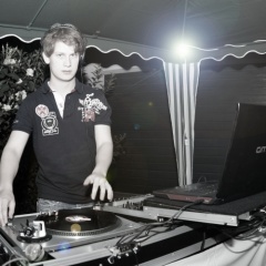 DJ free[time]