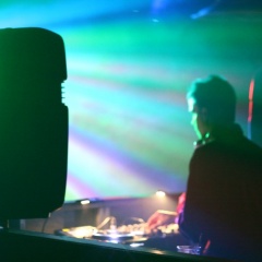 DJLoBoT