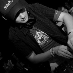 DJ Lyxx