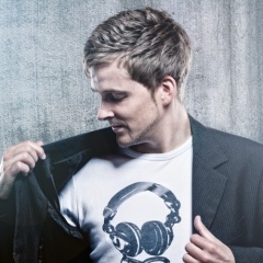 MARK ROOM