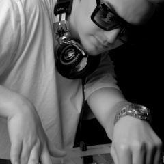 DJ Mikro