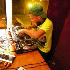 DJ Myron Kelly