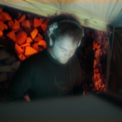 DJ nillin
