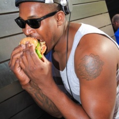DJQUE