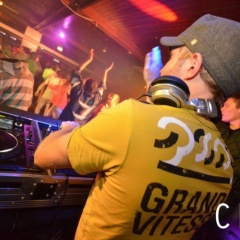 DJ RE