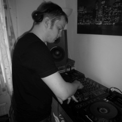 DJ Rob Fisk