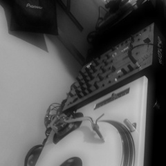 Dj Robynson