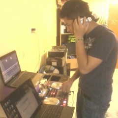 DJ Rvz