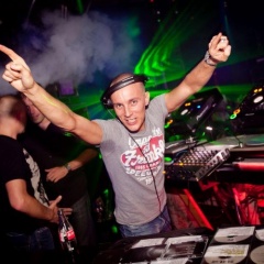dj SEMMER