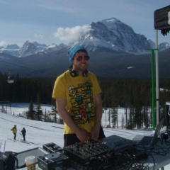 DJ Simmonay