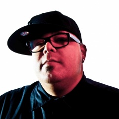 DJ SNEAK