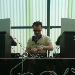 DJ The Groove