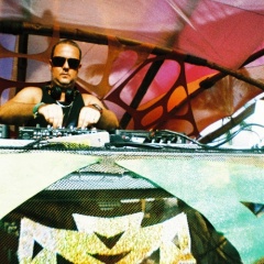DJ TUDE