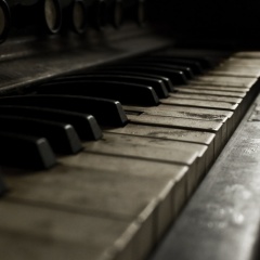 pianokey
