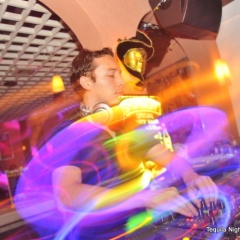 Dj Victor Manuel