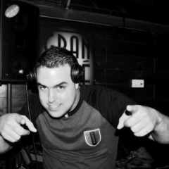 DJVICTORDELACRUZ
