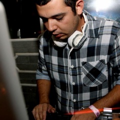 Dj V.U.O