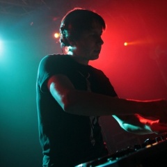 DJ X-RaY