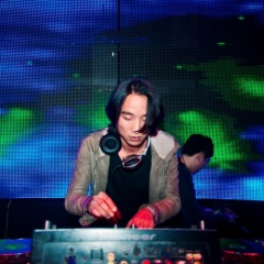 DJ YOUNG KIM  (ARKANOYDZ)