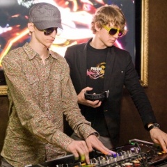 DUET DELONY DJ'S