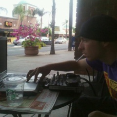 DJ FREE AFFECTION!