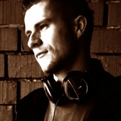 Groove X