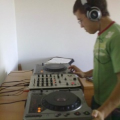 DJ André F
