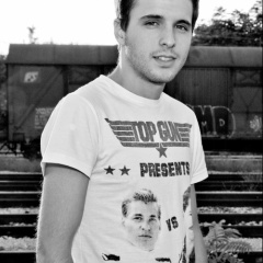 Low Manuel