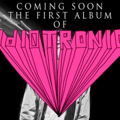 idiotronic