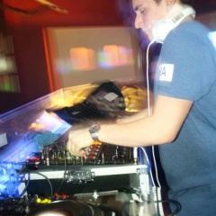 Jey Aux Platines
