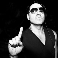 Joe T  Vannelli
